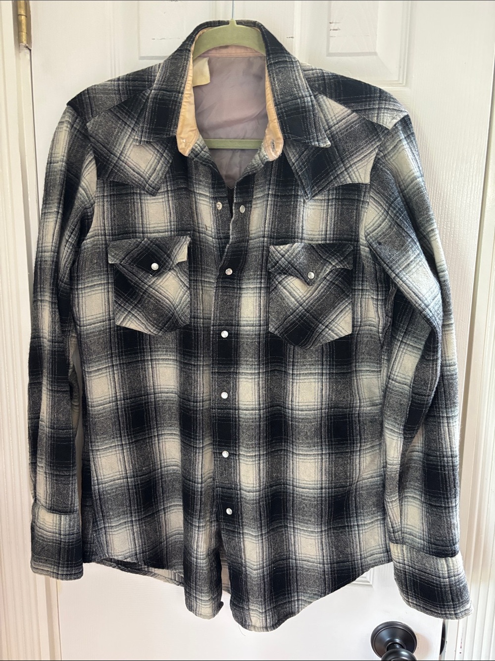 Vintage Men's Black & White Plaid Button-Up Jacket Shirt